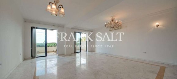 3 chambres Appartement à Saint Paul's Bay, Malta No. 2913 8