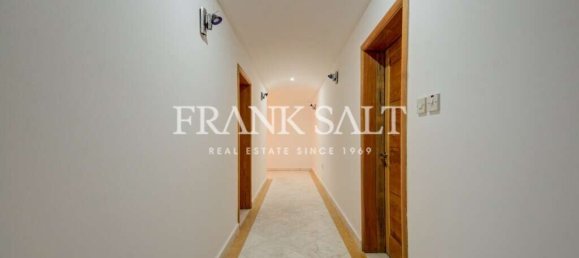 3 chambres Appartement à Saint Paul's Bay, Malta No. 2913 12