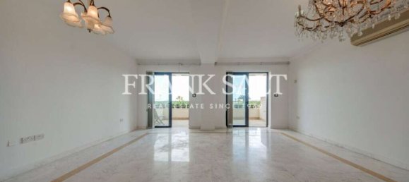 3 chambres Appartement à Saint Paul's Bay, Malta No. 2913 9