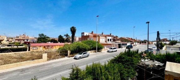 Casa de 3 dormitorios en Torrevieja, Spain No. 149431 24