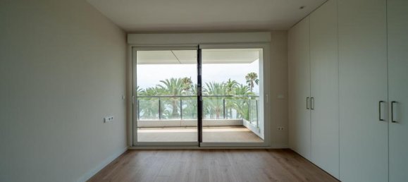 4 bedrooms Apartment in Alicante, Spain No. 155778 10