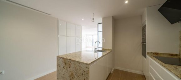 4 bedrooms Apartment in Alicante, Spain No. 155778 8