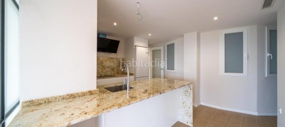 4 bedrooms Apartment in Alicante, Spain No. 155778 7