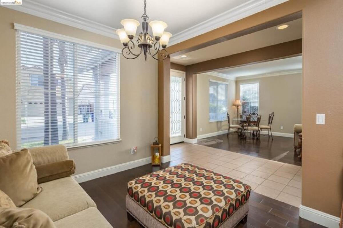 4 bedrooms House in Discovery Bay, USA No. 372542