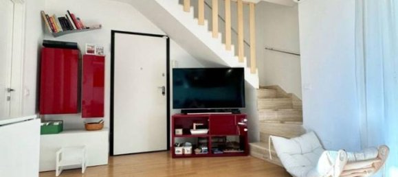 4 rooms Penthouse in Grosseto, Italy No. 30866 3