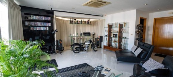 2 bedrooms Condo in Pattaya, Thailand No. 5486 12