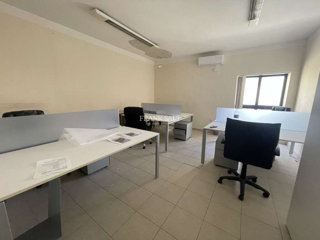 Квартира с 7 спальнями в Мсида, Мальта № 2420