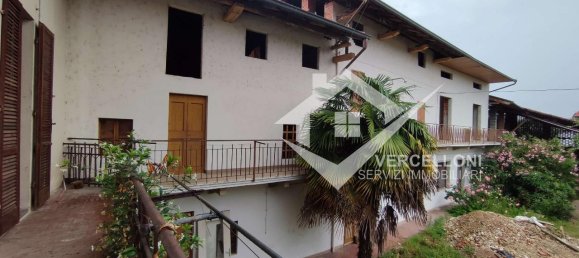 6 rooms House in Barengo, Italy No. 149588 15