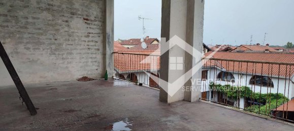 6 rooms House in Barengo, Italy No. 149588 27