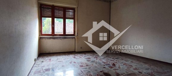 6 rooms House in Barengo, Italy No. 149588 12