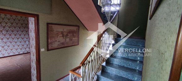 6 rooms House in Barengo, Italy No. 149588 14