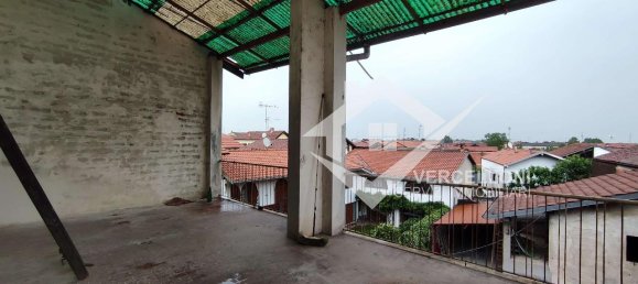 6 rooms House in Barengo, Italy No. 149588 30