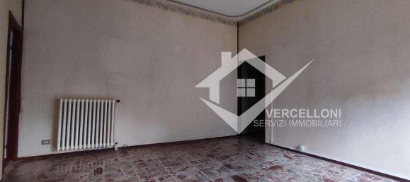 6 rooms House in Barengo, Italy No. 149588 8