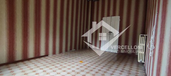 6 rooms House in Barengo, Italy No. 149588 6