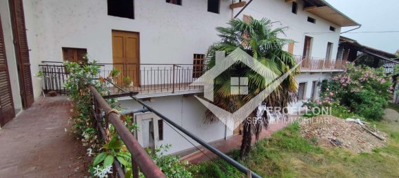 6 rooms House in Barengo, Italy No. 149588 16