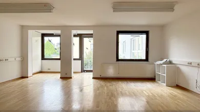 8غرفة شقة في Liesing, Austria رقم 149138