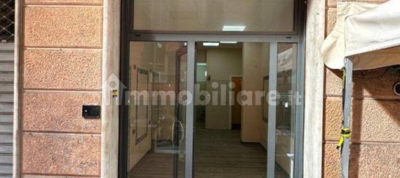 1 room Commercial property in Genoa, Italy No. 329986 8