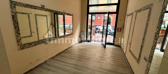1 room Commercial property in Genoa, Italy No. 329986 11