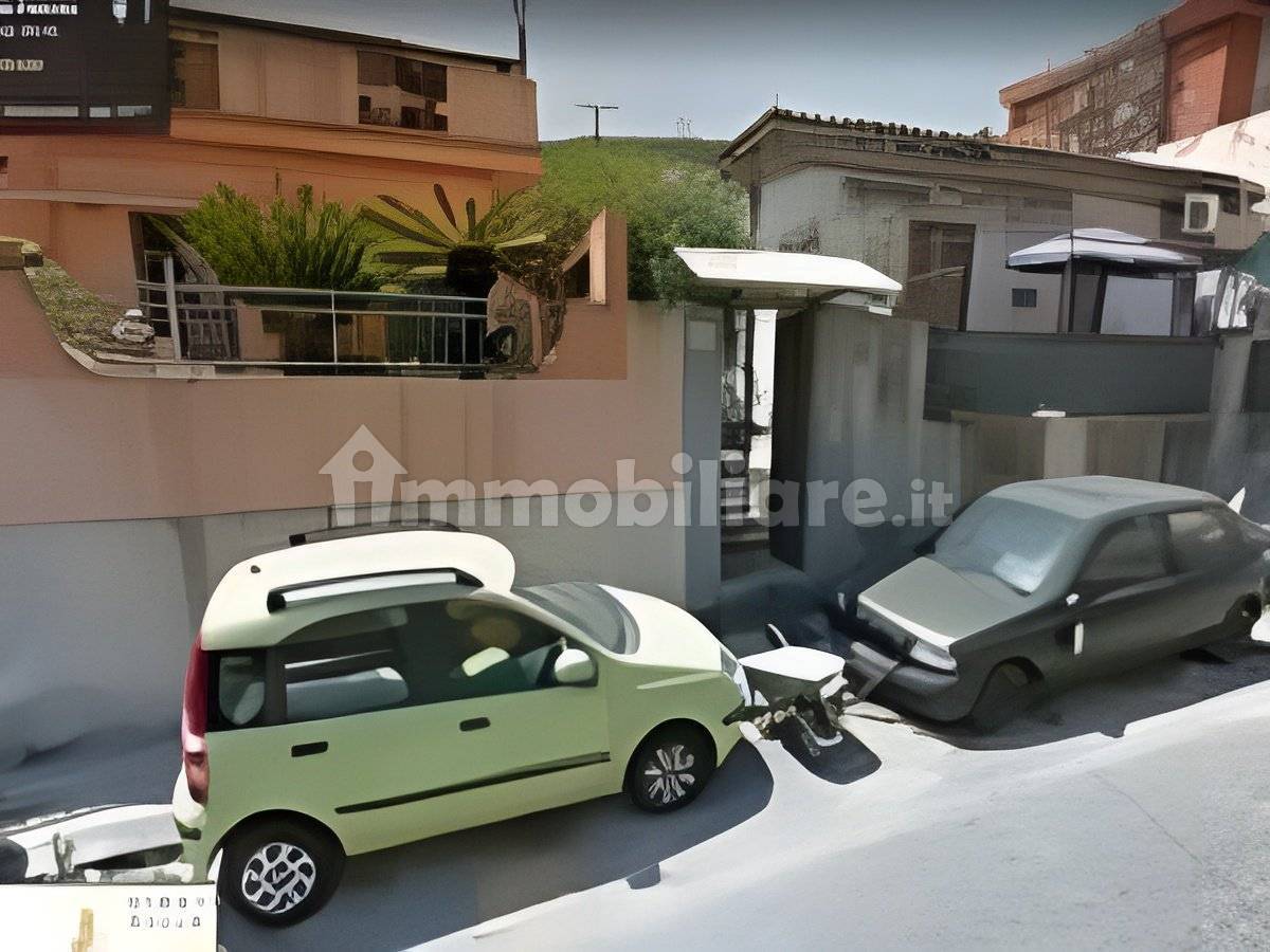 4 bedrooms House in Messina, Italy No. 43062