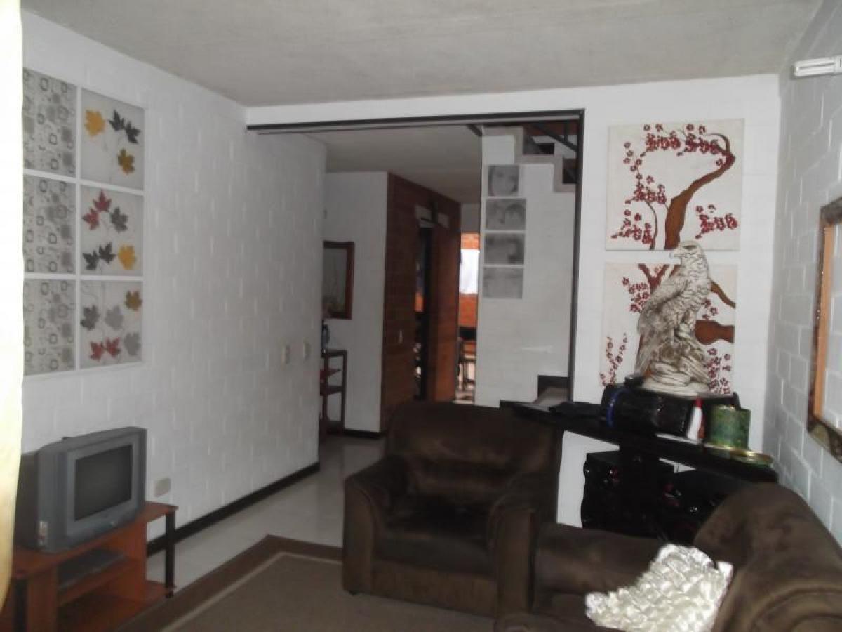 3 bedrooms House in Valle del Cauca, Colombia No. 7576