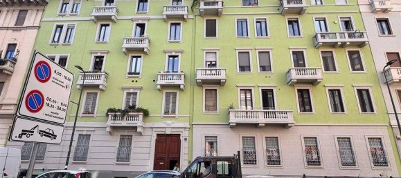 2 bedrooms Apartment in Milan, Italy No. 247686 2