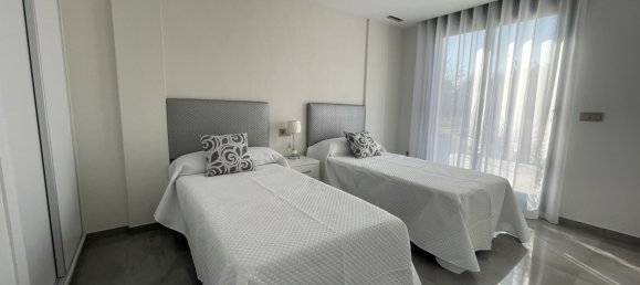 3 bedrooms House in Torrevieja, Spain No. 11829 21