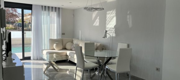 3 bedrooms House in Torrevieja, Spain No. 11829 7