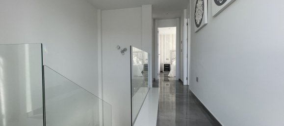 3 bedrooms House in Torrevieja, Spain No. 11829 17