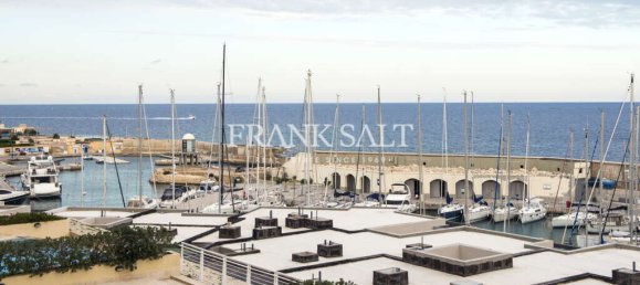 3 bedrooms Apartment in Saint Julian's, Malta No. 4082 2