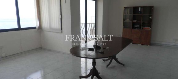 23m² Office in Sliema, Malta No. 12862 2