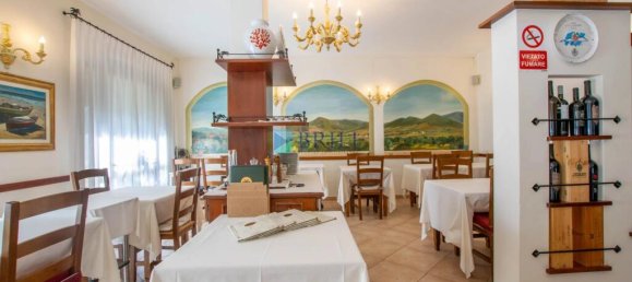  Commercial property in Olbia, Italy No. 326968 3