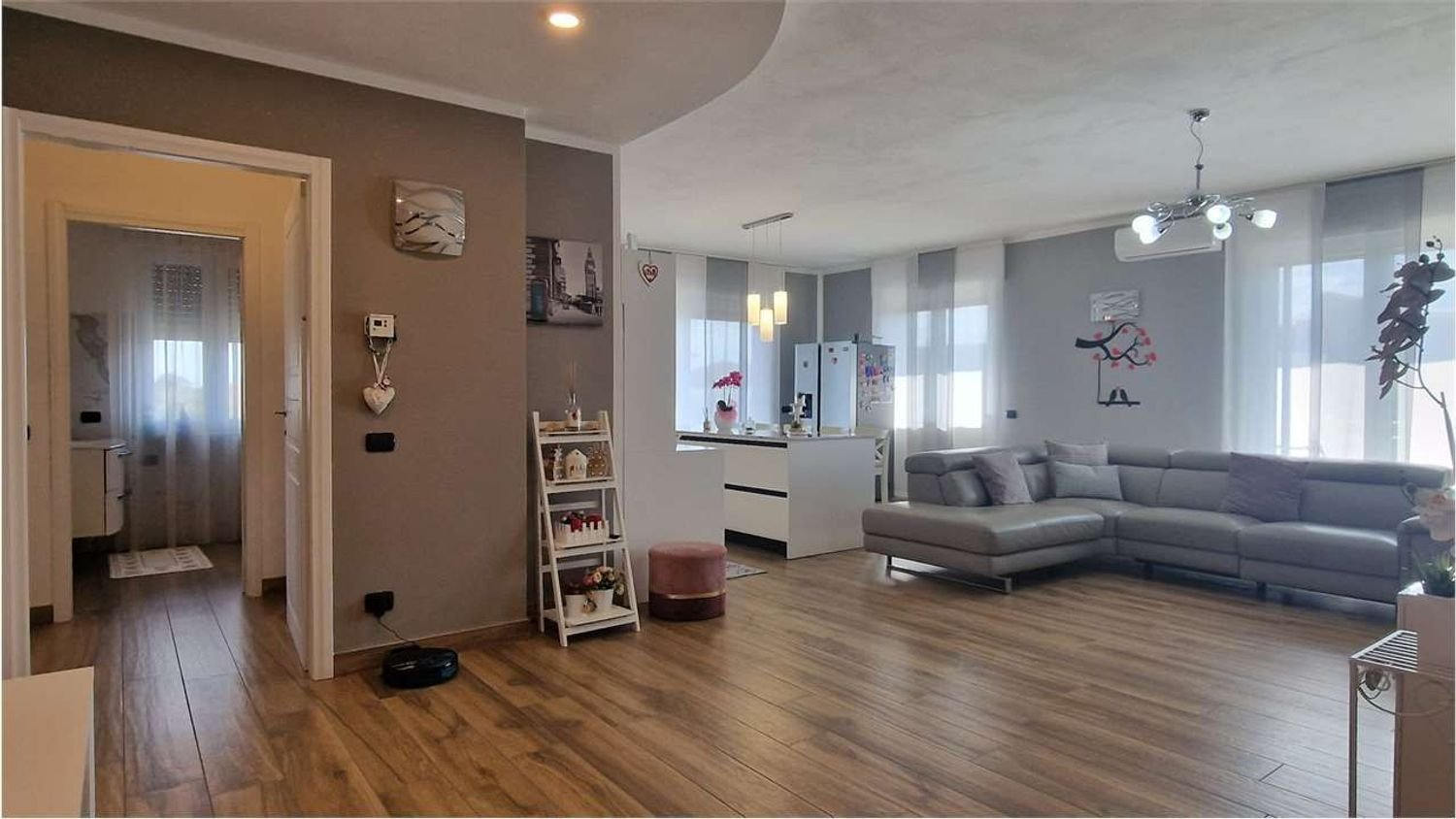 Casa de 4 dormitorios en Briga Novarese, Italy No. 359406