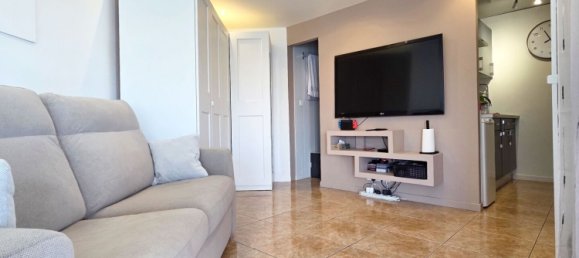 2-salle Appartement à Le Barcarès, France No. 321480 4