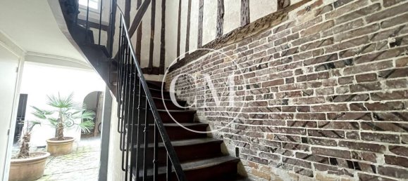 Studio in Versailles, France, Nr. 178116 10