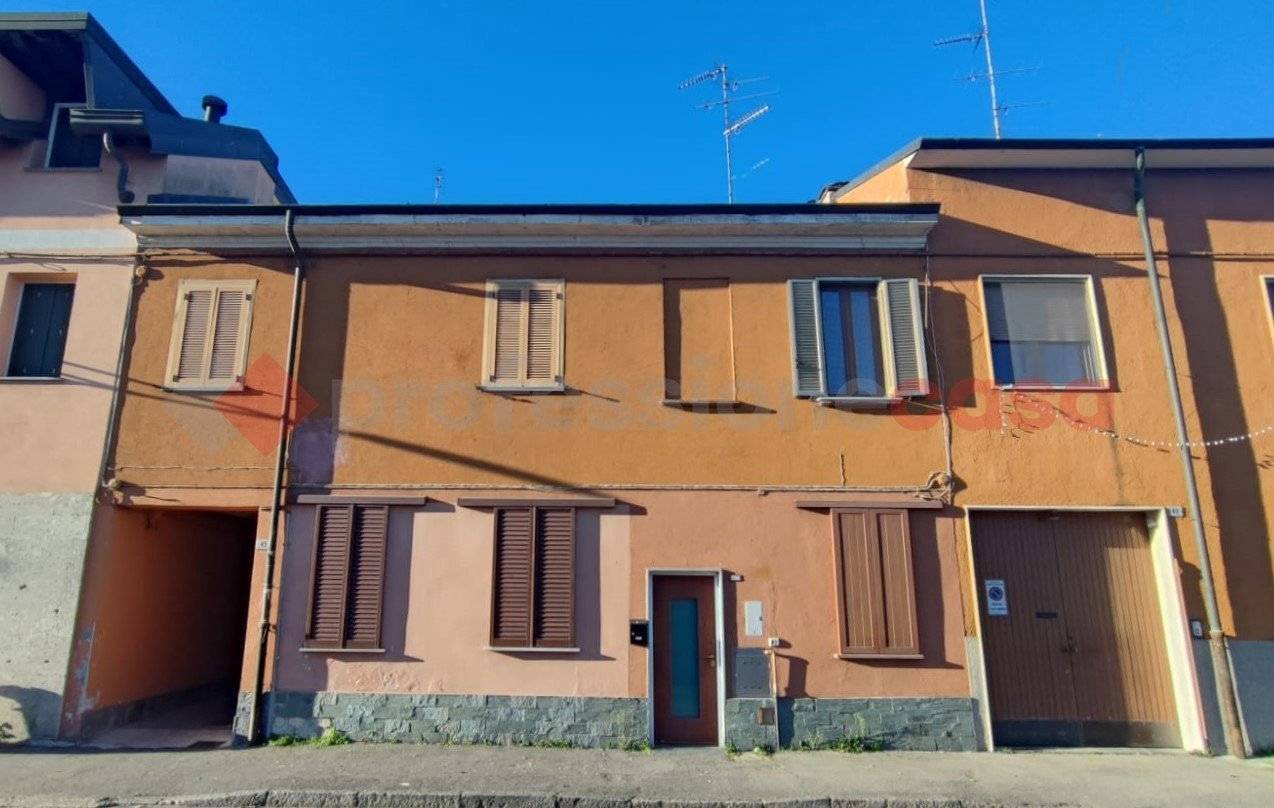 Apartamento T1 em Locate di Triulzi, Italy N.º 20925