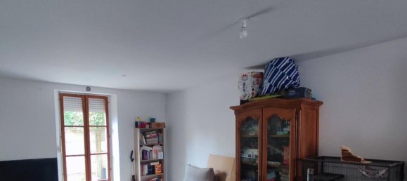 Apartamento de 2 dormitorios en Troyes, France No. 250646 2