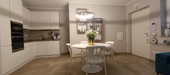 Квартира с 3 комнатами в Каррара, Италия № 38903 8