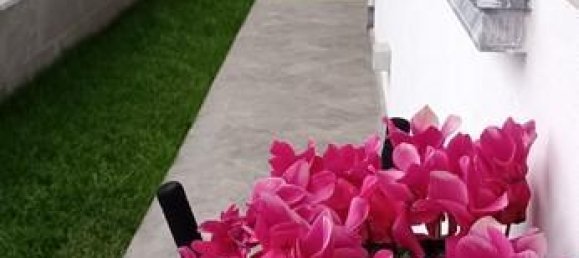 Квартира с 3 комнатами в Каррара, Италия № 38903 6