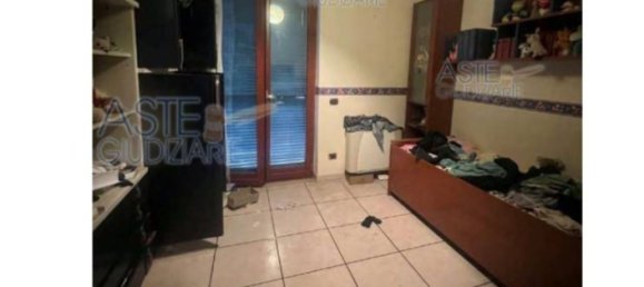 7 bedrooms Apartment in Mariglianella, Italy No. 12922 3