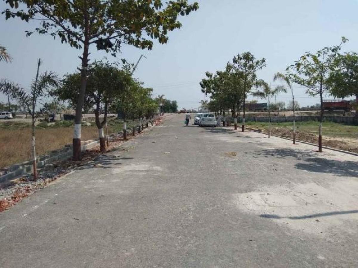  Land in Lucknow, India No. 33336