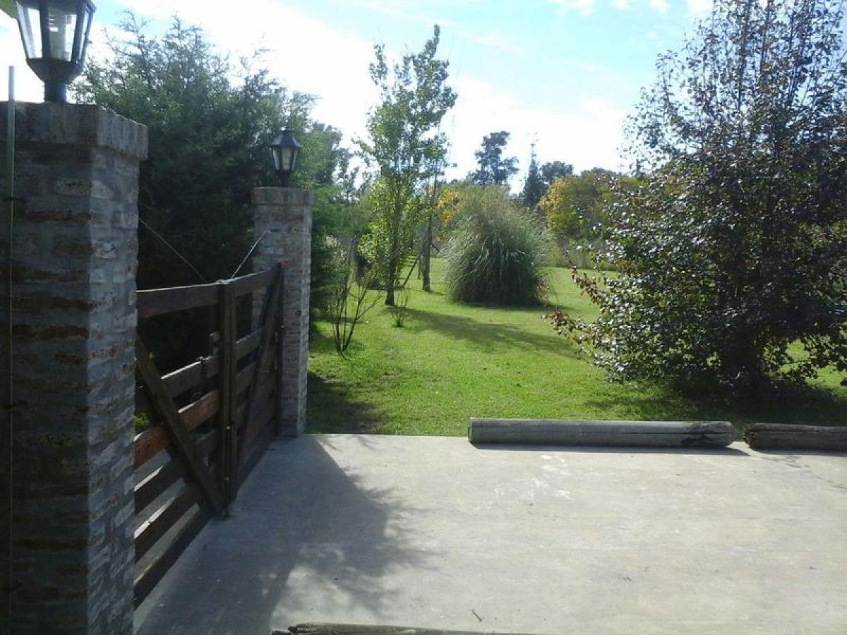  Farm in Moreno, Argentina No. 45983