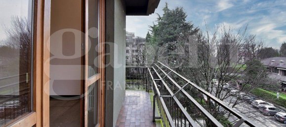 3 bedrooms Apartment in Vedano al Lambro, Italy No. 27879 5