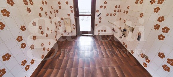 3 bedrooms Apartment in Vedano al Lambro, Italy No. 27879 10