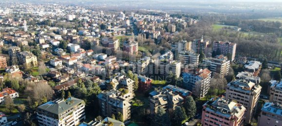 3 bedrooms Apartment in Vedano al Lambro, Italy No. 27879 27