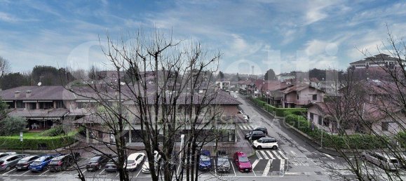 3 bedrooms Apartment in Vedano al Lambro, Italy No. 27879 8