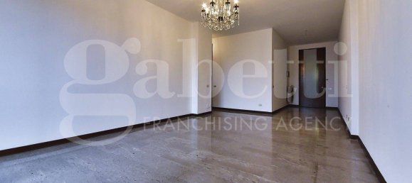 3 bedrooms Apartment in Vedano al Lambro, Italy No. 27879 2