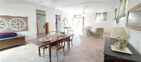 4 rooms House in Monterubbiano, Italy No. 158920 8