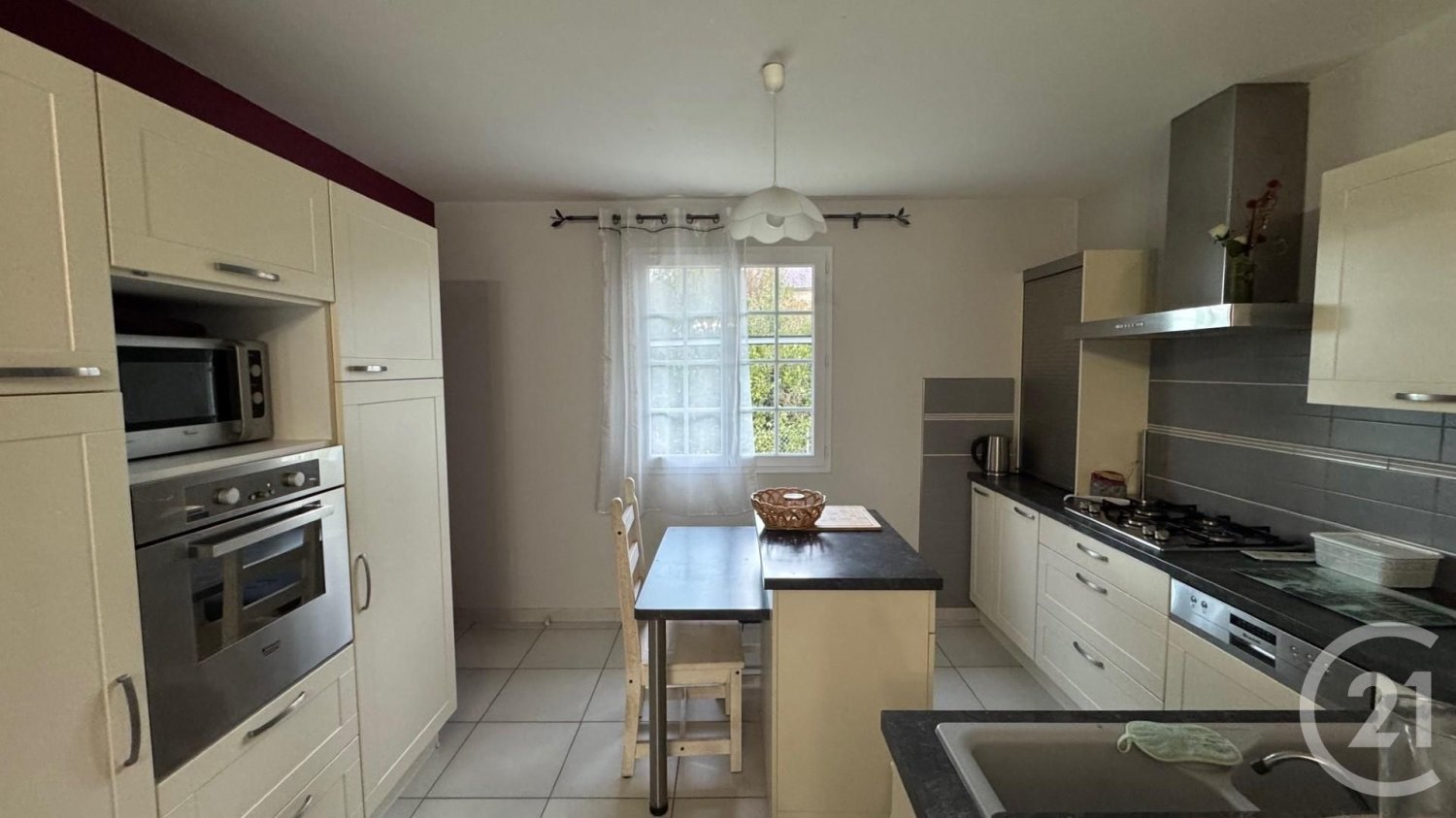 4 غرف نوم منزل في Saintes, France رقم 110598