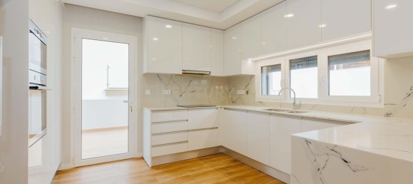 Villa T4 em Odivelas, Portugal N.º 100426 16