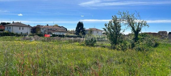 1482m² Land in Lazzate, Italy No. 2161 8